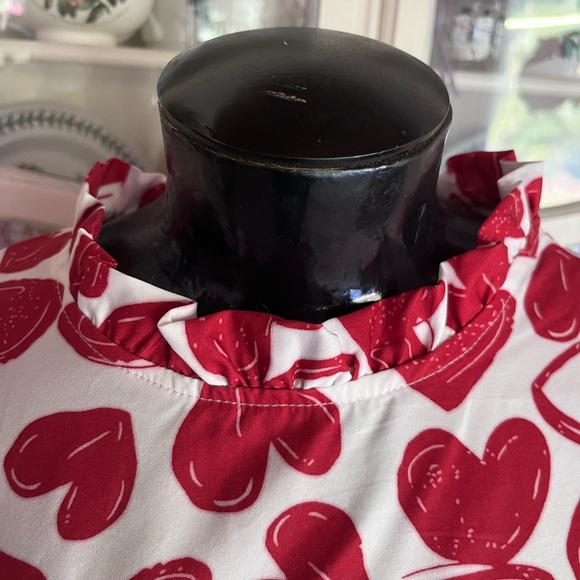 Red Heart Top Size Large - Picture 2 of 10